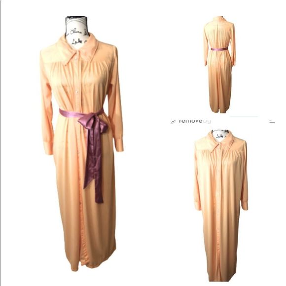 philmaid Other - Vintage PhilMaid peach/orange button from house coat